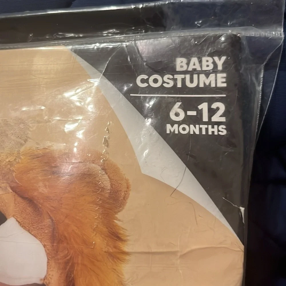 NWT 6-12mo Lion Costume w/Zebra Toy, lion hood, jumpsuit, booties and toy zebra